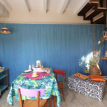 Le Stanze Dei Colori Hotel Aci Bonaccorsi Bagian luar foto