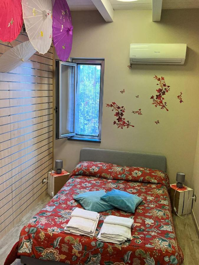 Le Stanze Dei Colori Hotel Aci Bonaccorsi Bagian luar foto