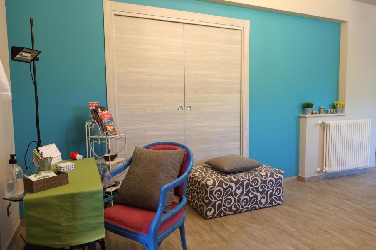 Le Stanze Dei Colori Hotel Aci Bonaccorsi Bagian luar foto